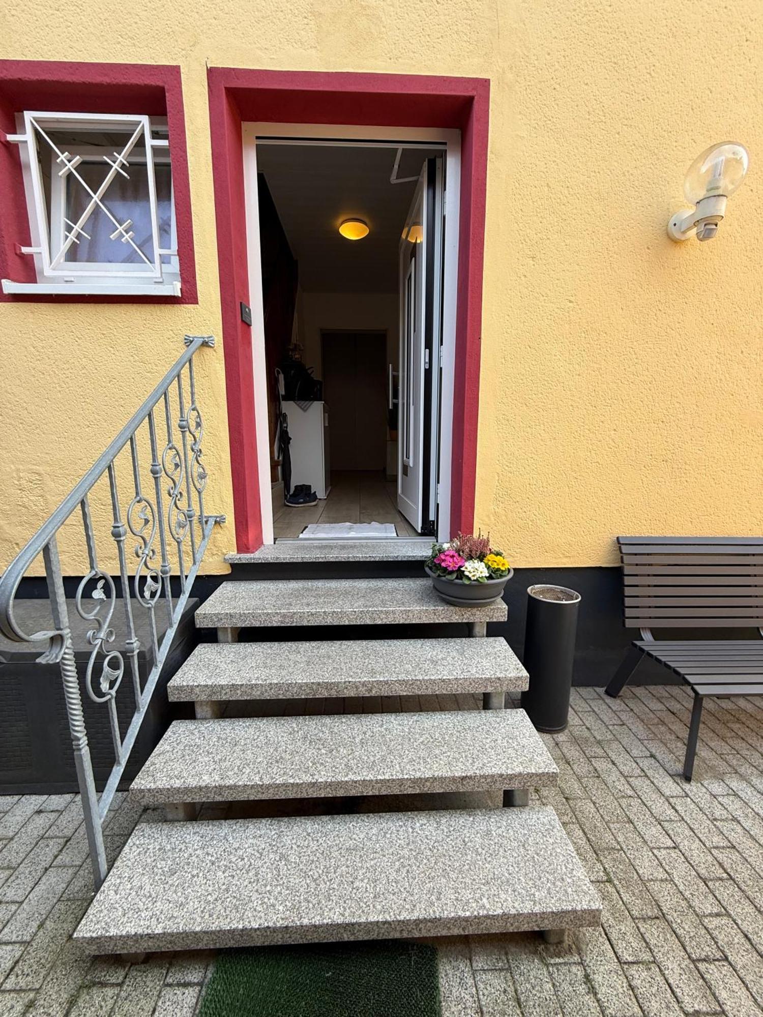 Domi'S Gaestehaus Bergheim  Eksteriør billede