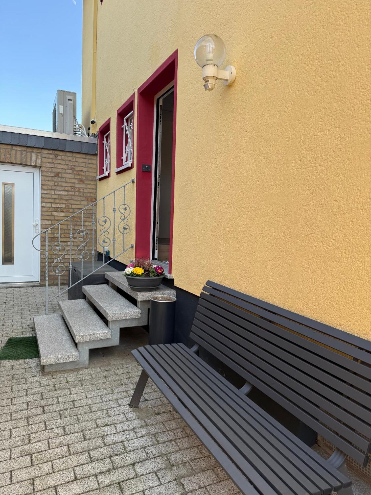 Domi'S Gaestehaus Bergheim  Eksteriør billede